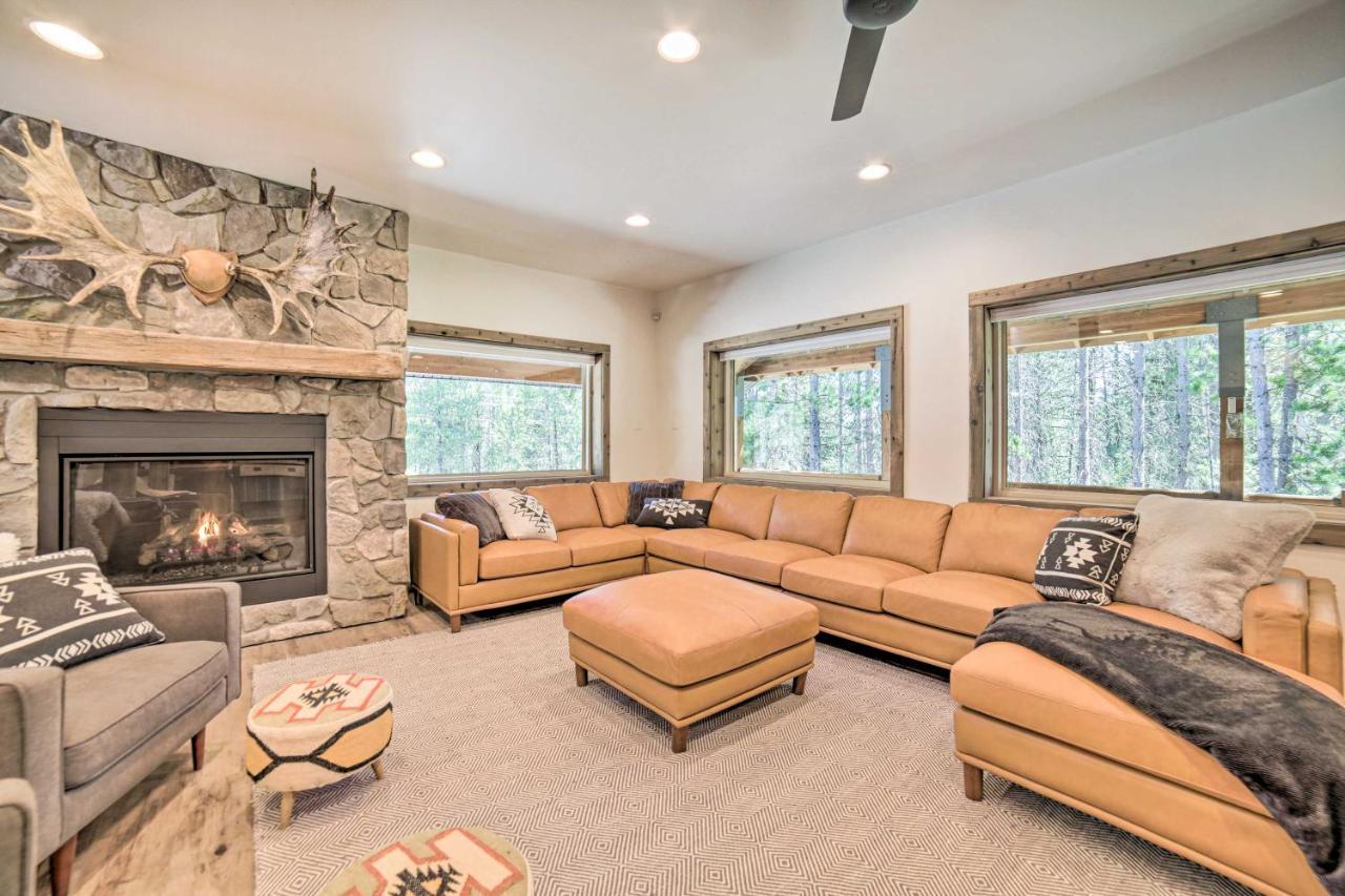Contemporary Cabin With Game Room And Fire Pit Island Park Ngoại thất bức ảnh