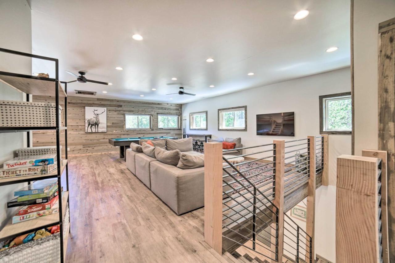 Contemporary Cabin With Game Room And Fire Pit Island Park Ngoại thất bức ảnh